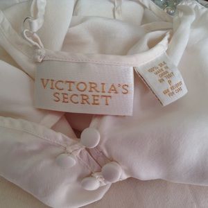 Victoria's  Secret Vintage 100% Silk Ivory Chemise